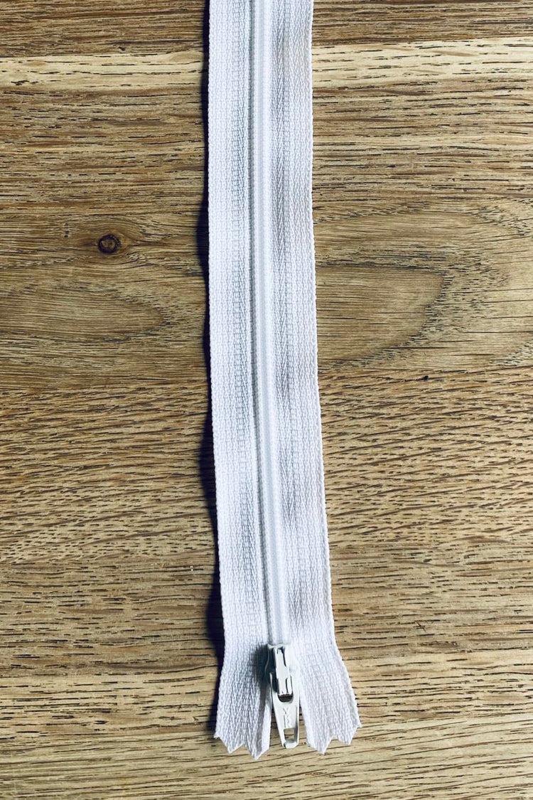 White 20cm/8" YKK standard zip Colour number 501